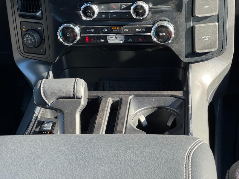 Ford F-150 Vehicle Image 09