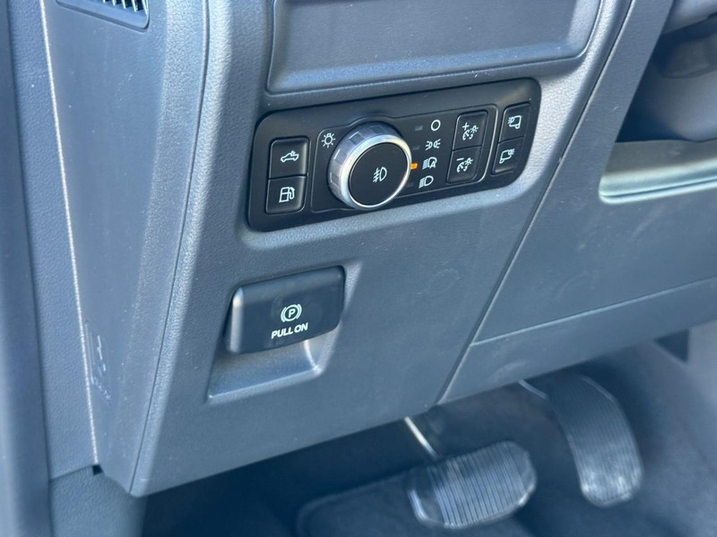 Ford F-150 Vehicle Image 12