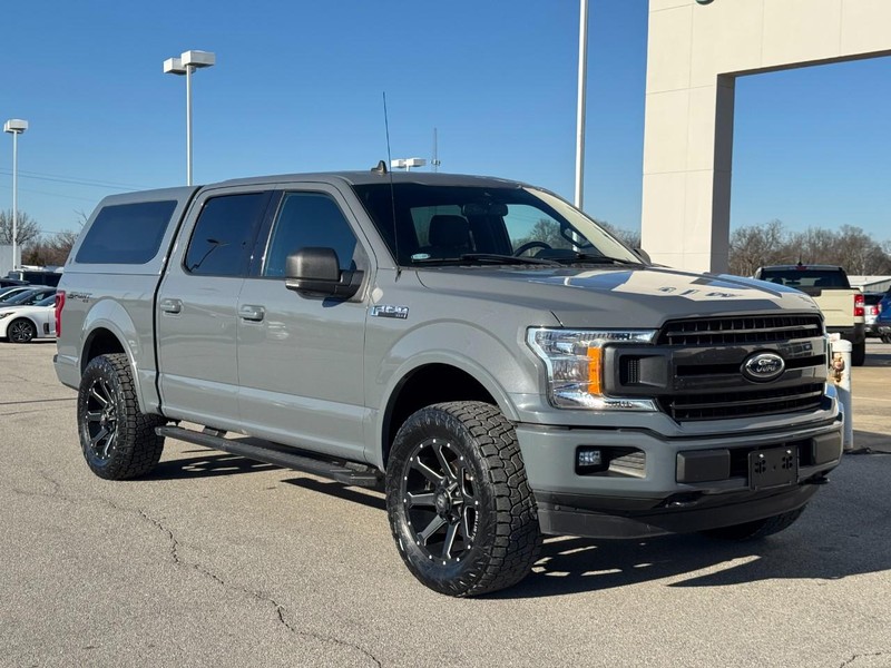Ford F-150 Vehicle Full-screen Gallery Image 2