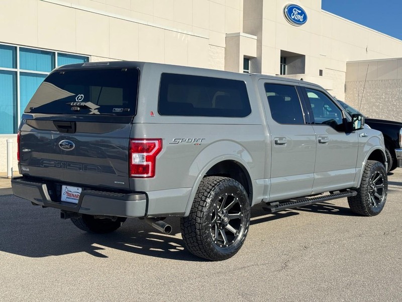 Ford F-150 Vehicle Full-screen Gallery Image 3