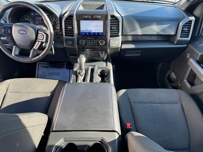 Ford F-150 Vehicle Full-screen Gallery Image 10