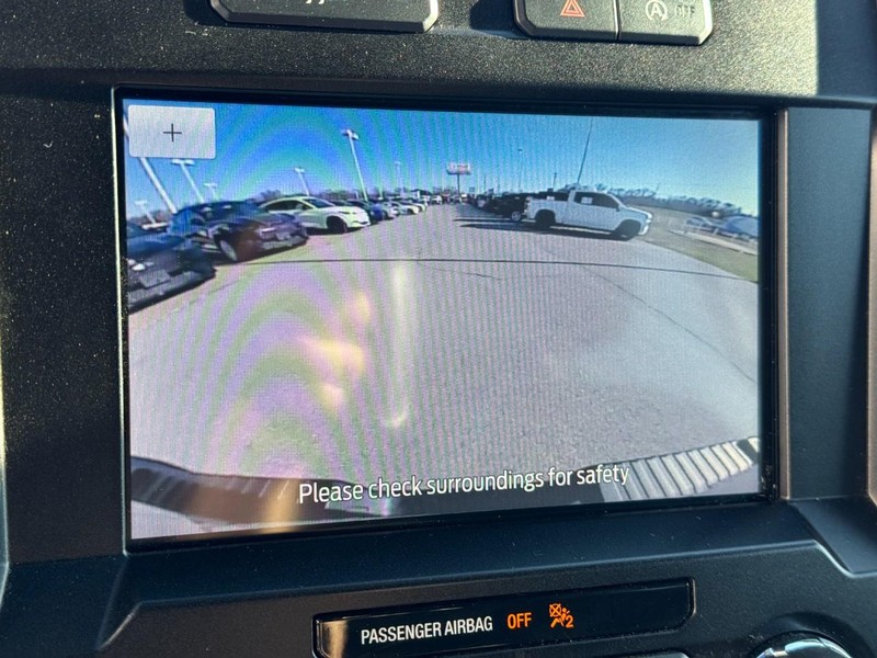 Ford F-150 Vehicle Full-screen Gallery Image 22