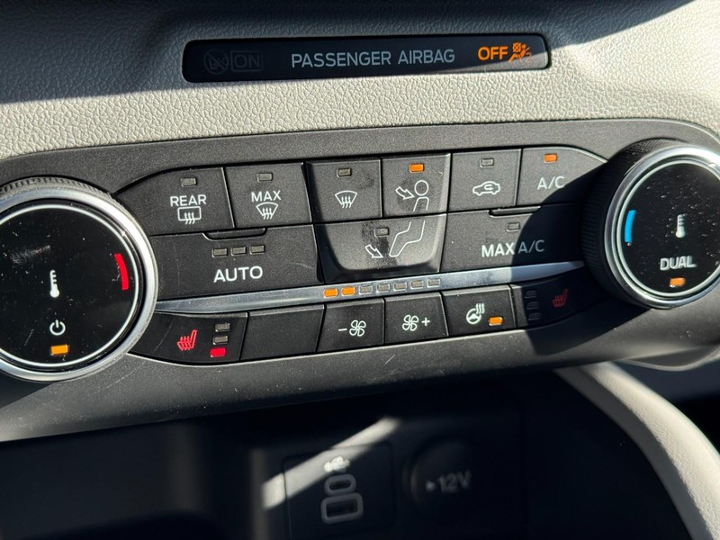 Ford Escape Vehicle Image 14