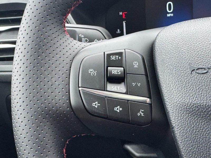 Ford Escape Vehicle Image 13