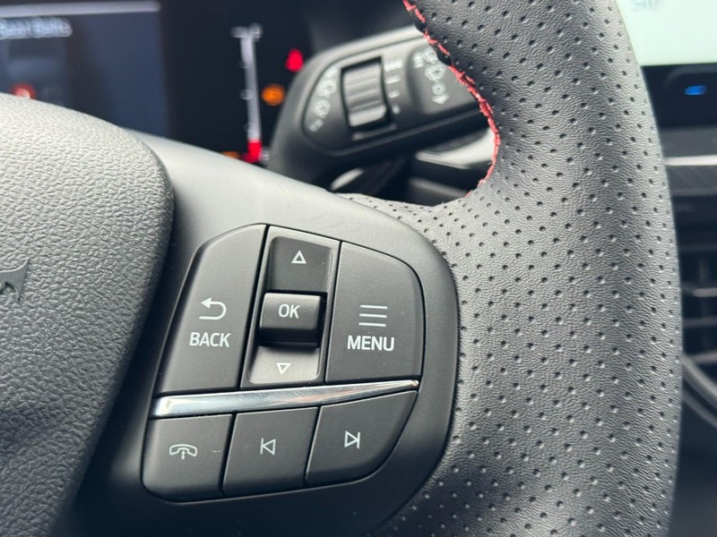 Ford Escape Vehicle Image 14