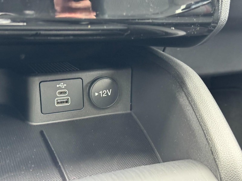 Ford Escape Vehicle Image 15