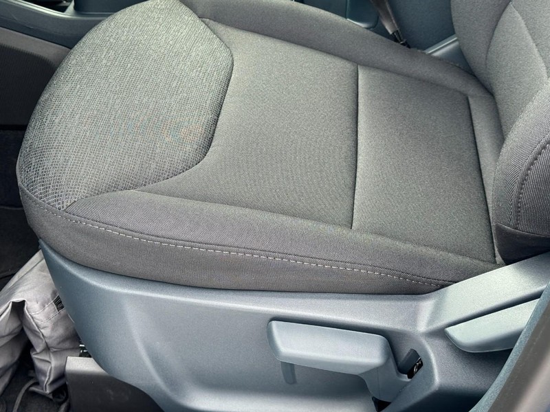 Ford Maverick Vehicle Full-screen Gallery Image 12