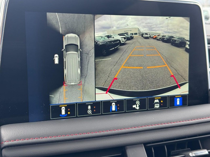 Chevrolet Tahoe Vehicle Image 22