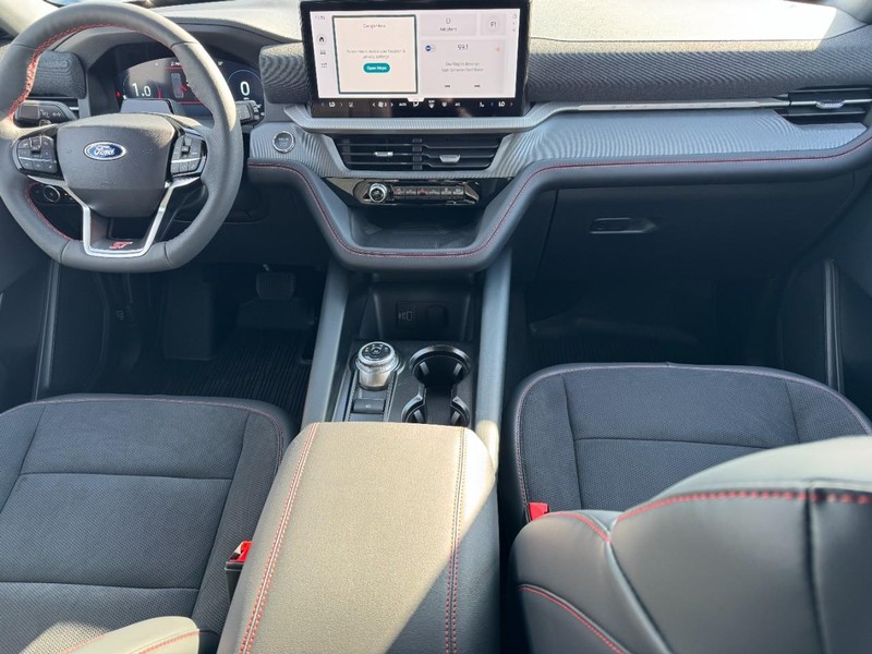 Ford Explorer Vehicle Image 08