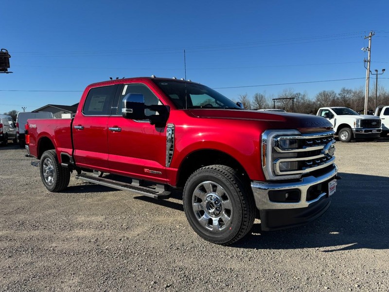 Ford Super Duty F-350 SRW Vehicle Full-screen Gallery Image 2