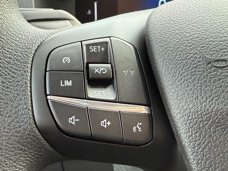 Ford Transit Cargo Van Vehicle Full-screen Gallery Image 9