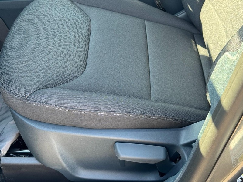 Ford Maverick Vehicle Full-screen Gallery Image 11