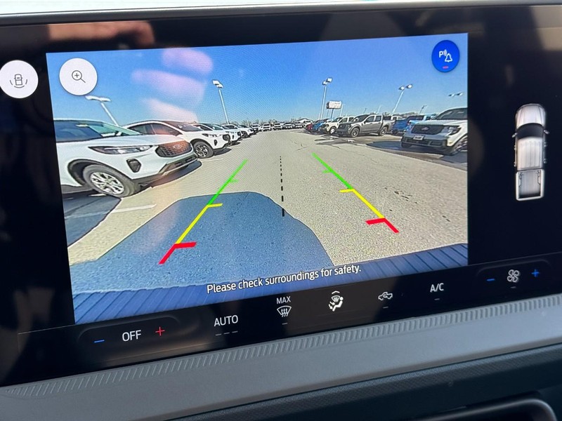 Ford Maverick Vehicle Full-screen Gallery Image 16