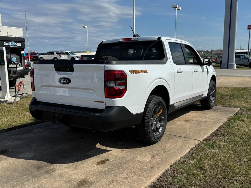 Ford Maverick Vehicle Image 03