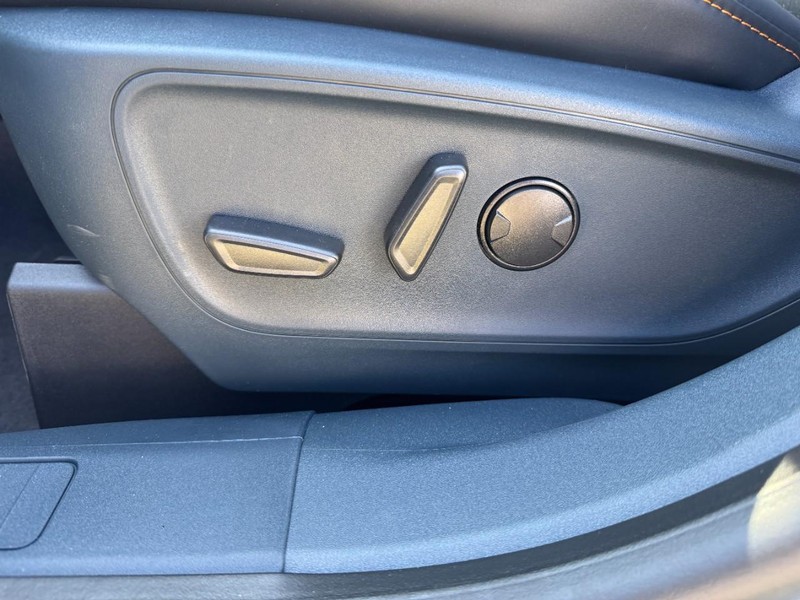 Ford Maverick Vehicle Image 20