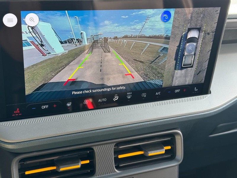 Ford Maverick Vehicle Image 25