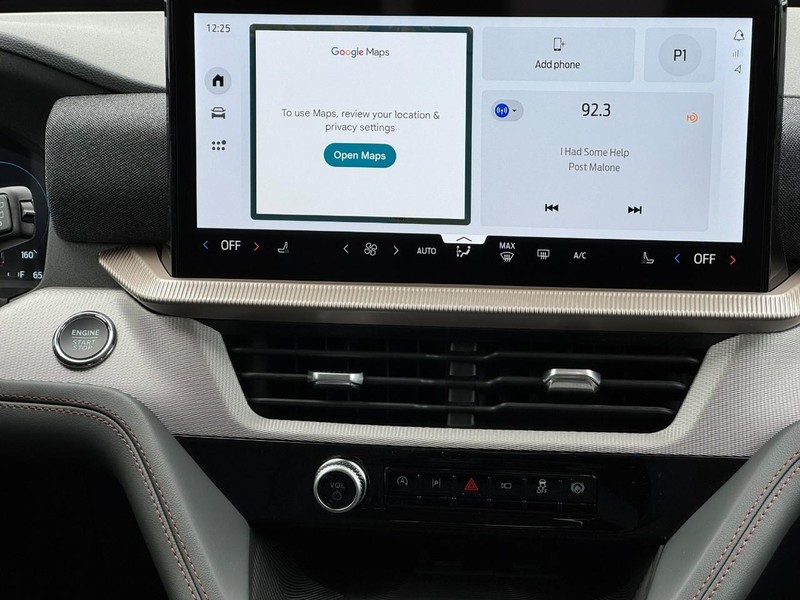 Ford Explorer Vehicle Image 10