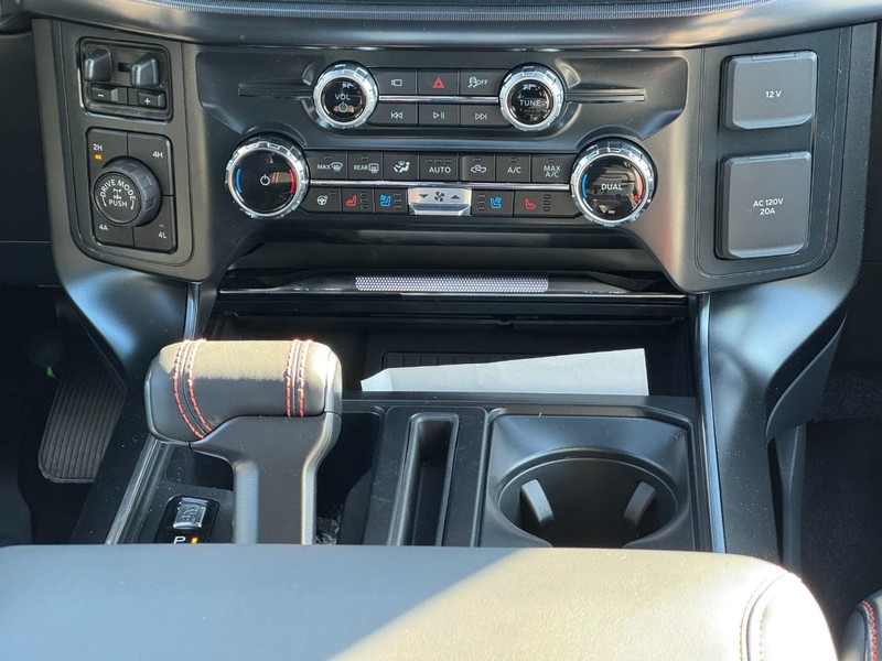 Ford F-150 Vehicle Image 09