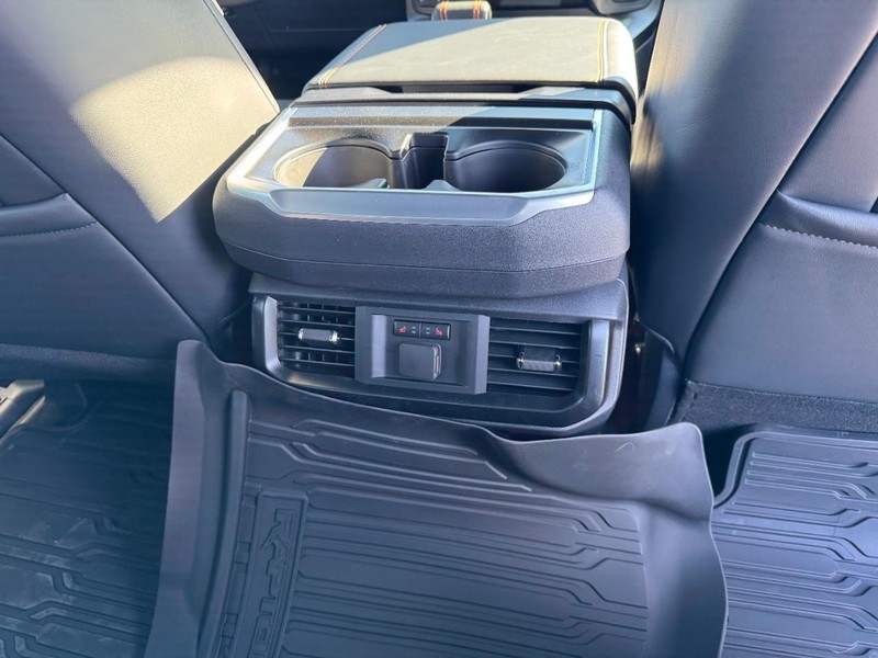 Ford F-150 Vehicle Image 10