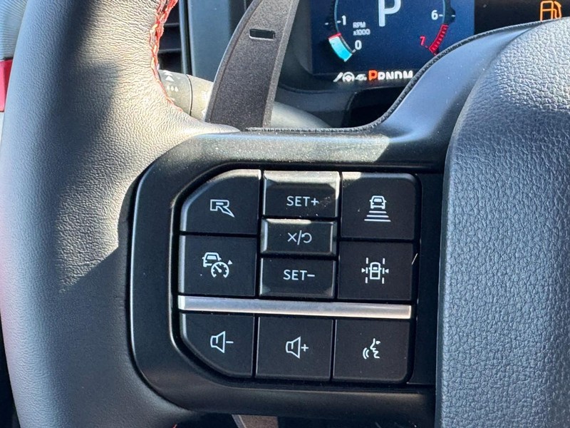 Ford F-150 Vehicle Image 16