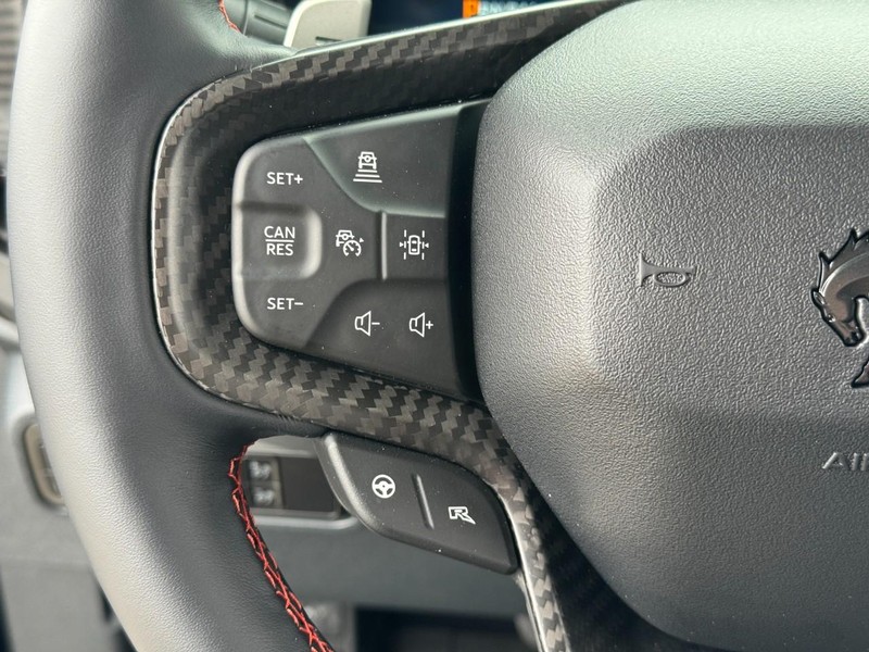 Ford Bronco Vehicle Full-screen Gallery Image 20