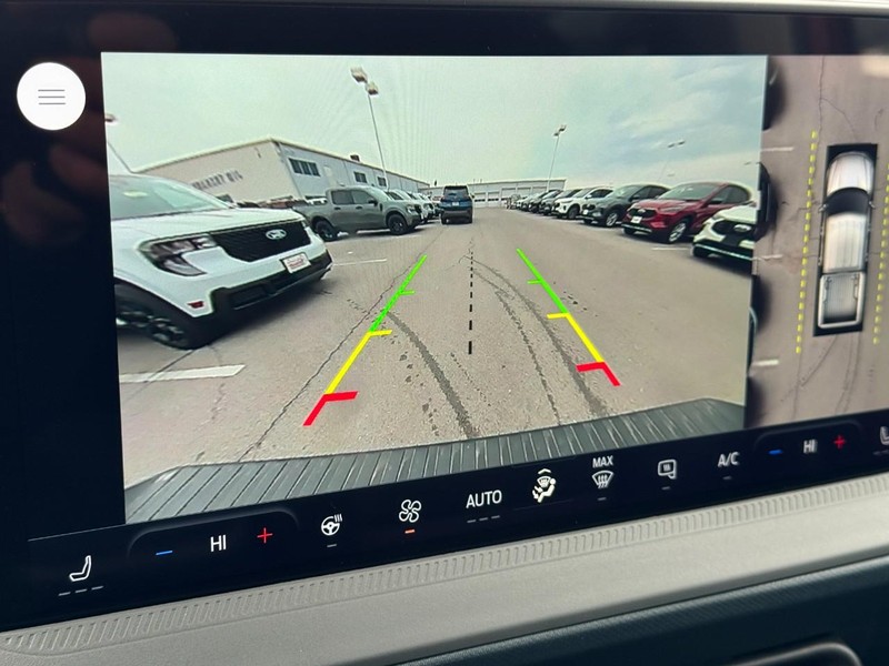 Ford Maverick Vehicle Image 17