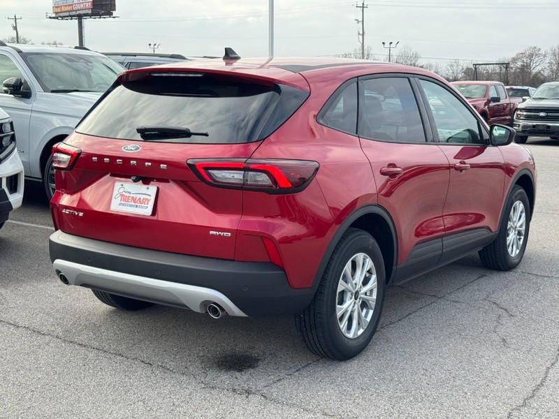 Ford Escape Vehicle Image 03