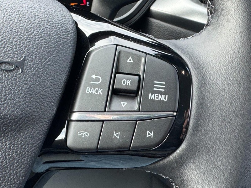 Ford Escape Vehicle Image 13