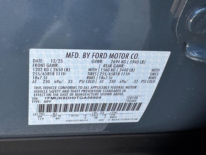 Ford Explorer Vehicle Image 19