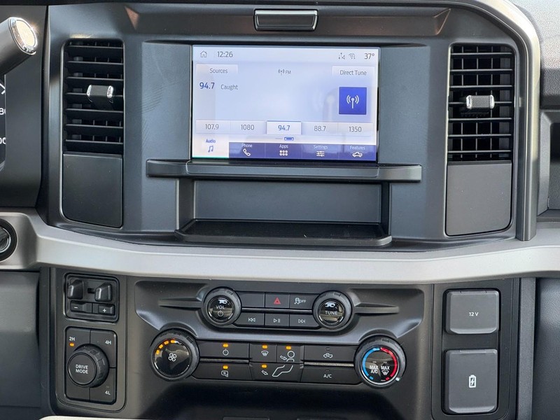 Ford Super Duty F-250 SRW Vehicle Image 09