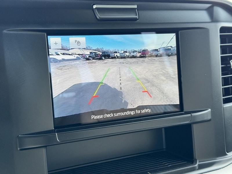 Ford Super Duty F-250 SRW Vehicle Image 19