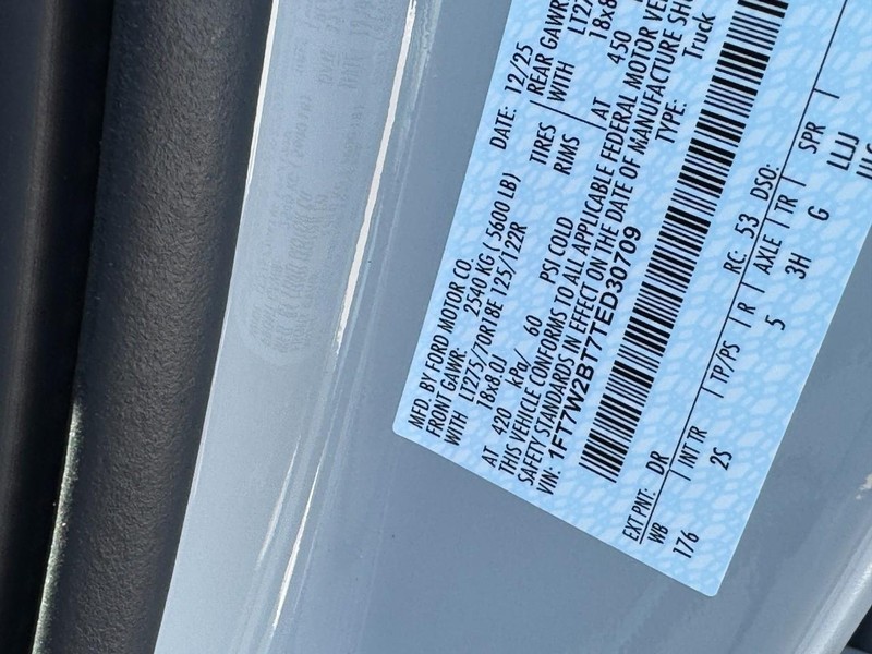 Ford Super Duty F-250 SRW Vehicle Image 19