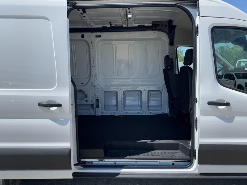 Ford Transit Cargo Van Vehicle Image 05