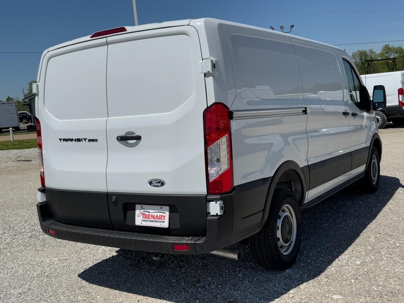 Ford Transit Cargo Van Vehicle Image 03