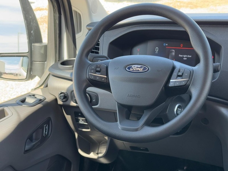 Ford Transit Cargo Van Vehicle Image 09