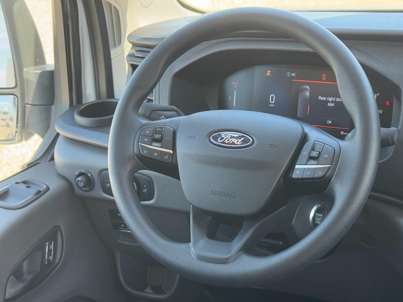 Ford Transit Cargo Van Vehicle Image 09