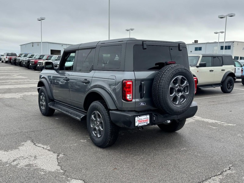 Ford Bronco Vehicle Image 05