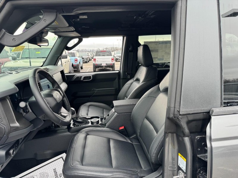 Ford Bronco Vehicle Image 15