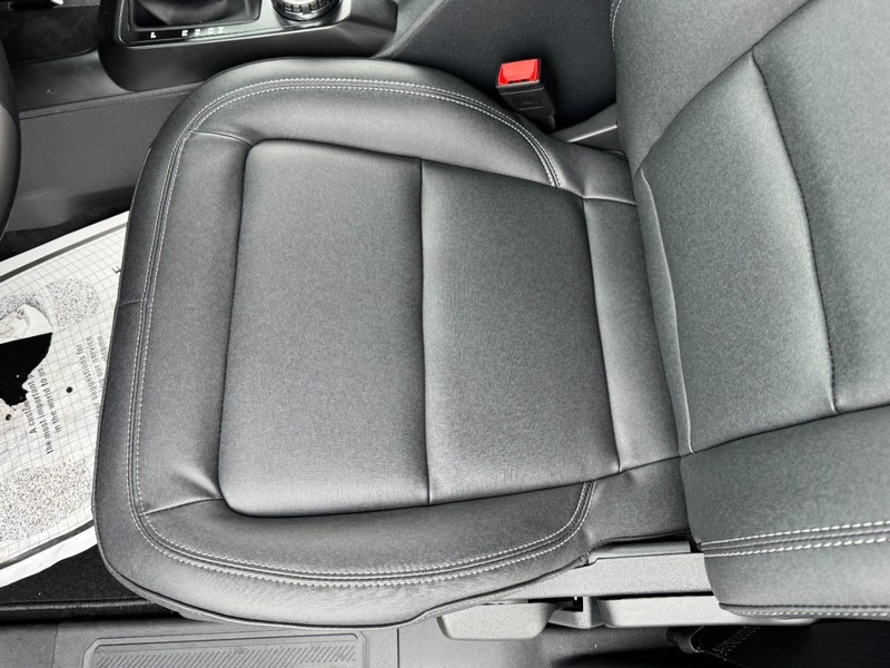 Ford Bronco Vehicle Image 16