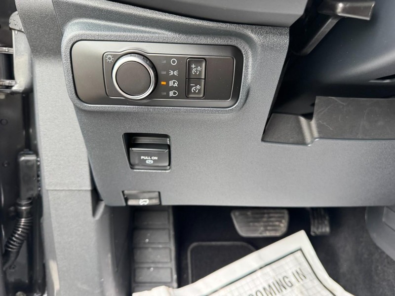 Ford Bronco Vehicle Image 18