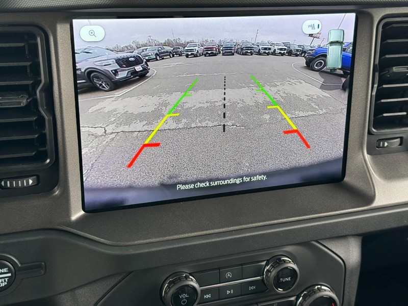 Ford Bronco Vehicle Image 22