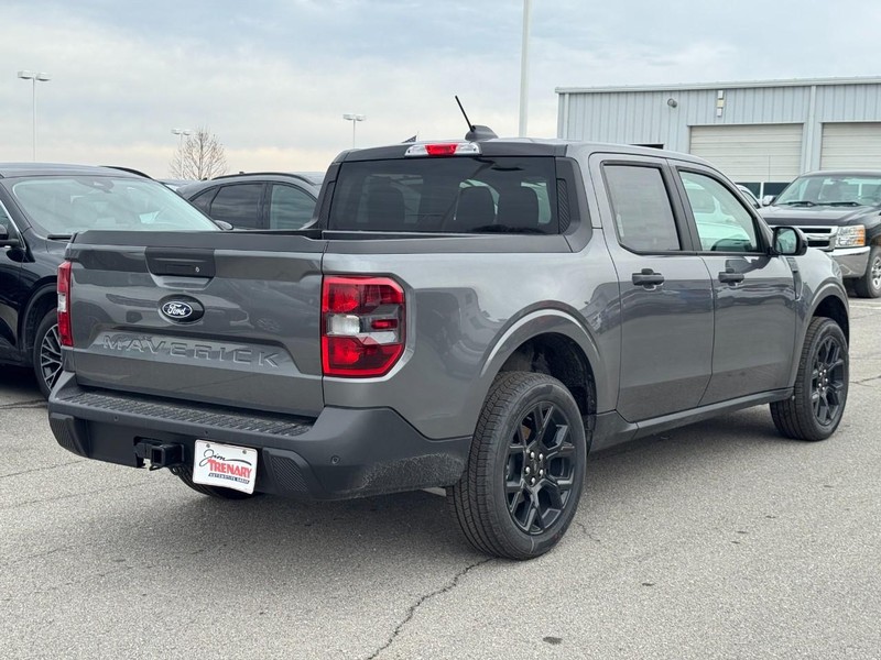 Ford Maverick Vehicle Image 03