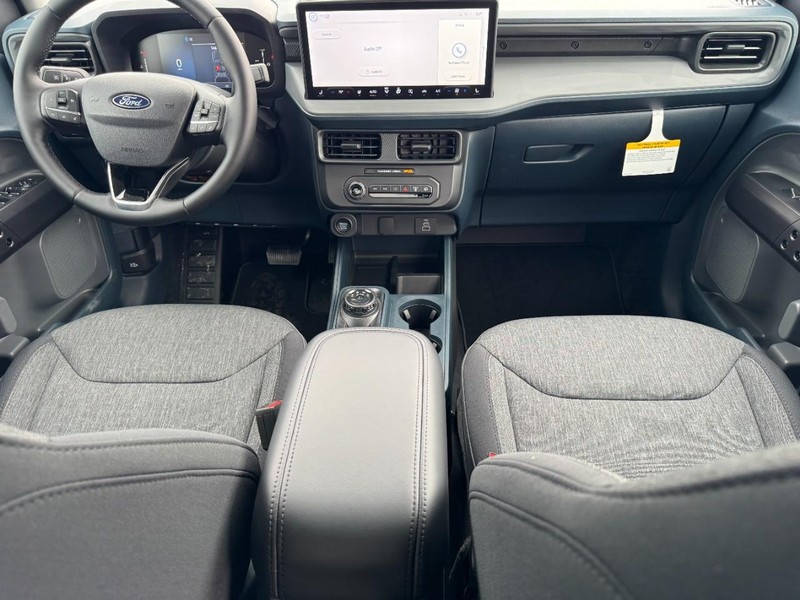 Ford Maverick Vehicle Image 06