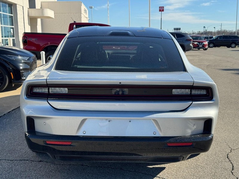 Dodge Charger Daytona Vehicle Full-screen Gallery Image 05