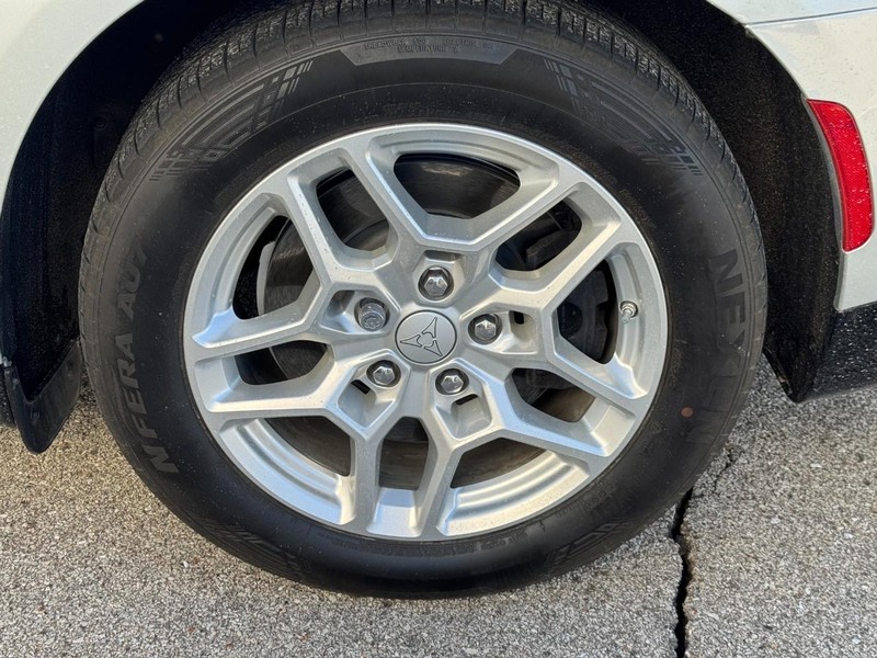 Dodge Charger Daytona Vehicle Full-screen Gallery Image 07