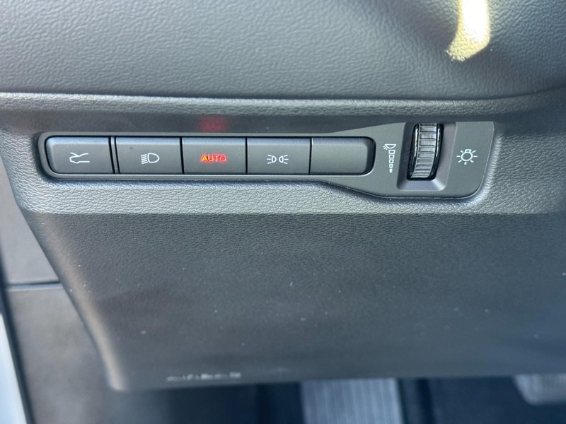 Dodge Charger Daytona Vehicle Full-screen Gallery Image 16