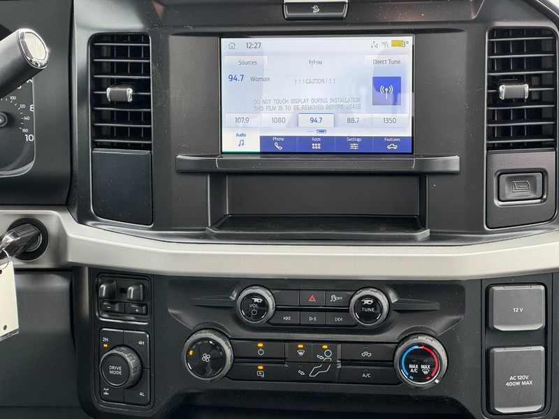 Ford Super Duty F-250 SRW Vehicle Image 09