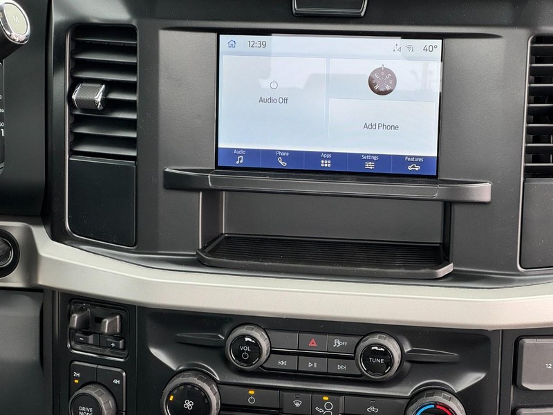 Ford Super Duty F-250 SRW Vehicle Image 09