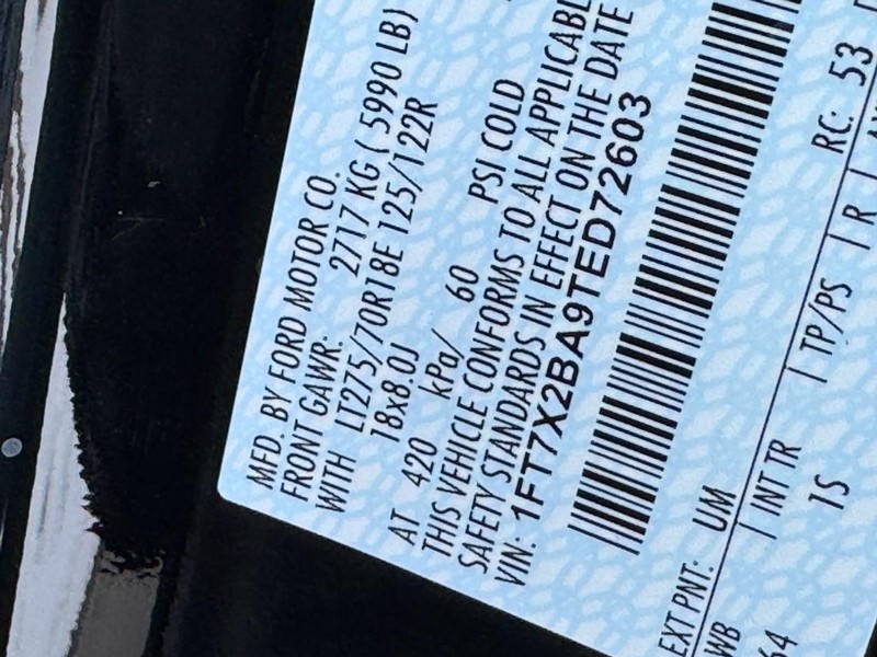 Ford Super Duty F-250 SRW Vehicle Image 20