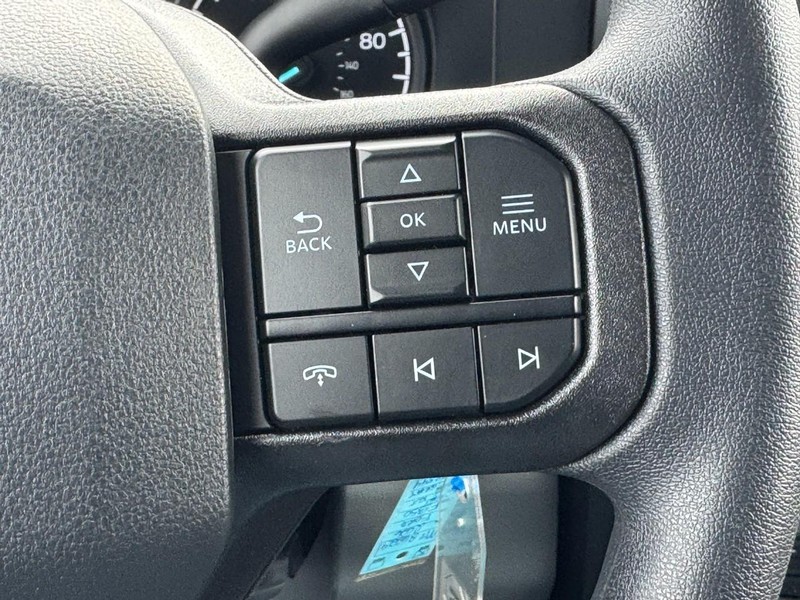 Ford Super Duty F-350 SRW Vehicle Image 19